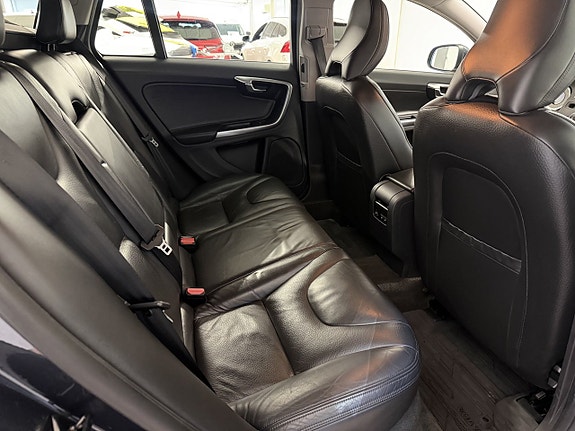 Volvo V60 11 of 11