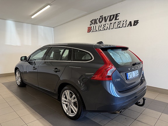 Volvo V60 3 of 11