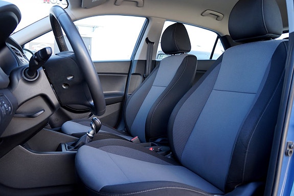 Hyundai i20 7 of 18