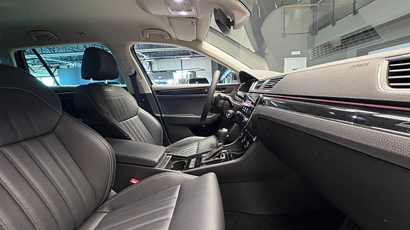 Skoda Superb 8 of 24