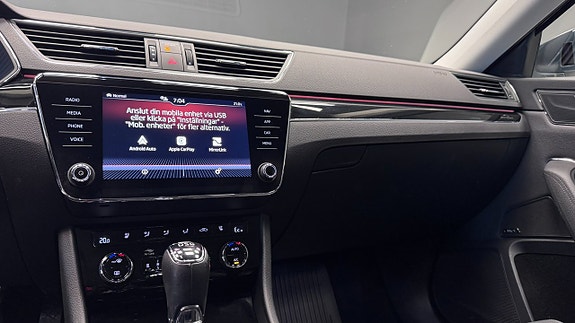 Skoda Superb 13 of 24