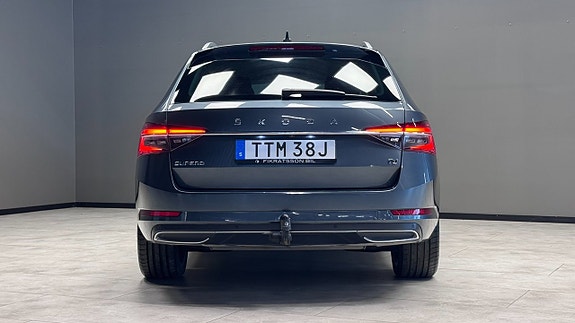 Skoda Superb 23 of 24