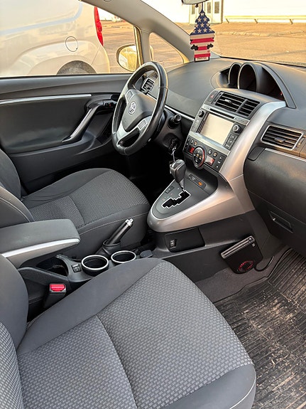 Toyota Verso 6 of 9