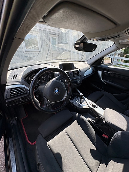 BMW 120d 3 of 5