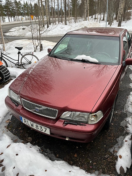 Volvo S70 2 of 3