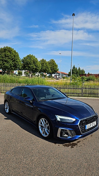 Audi A5 4 of 5