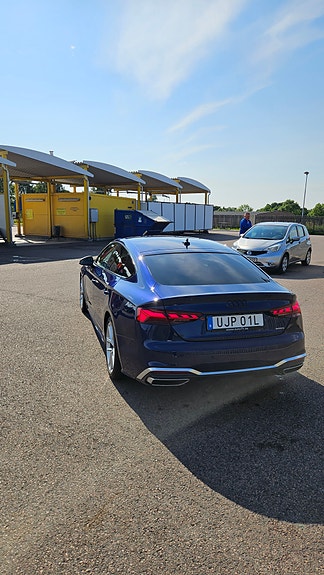 Audi A5 2 of 5
