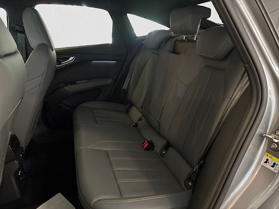 Audi Q4 e-tron 13 of 20