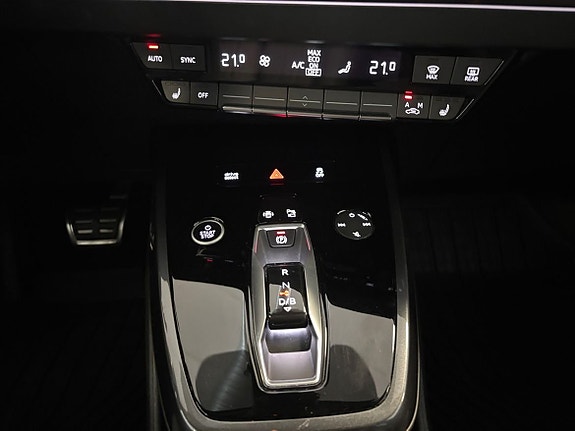 Audi Q4 e-tron 12 of 20
