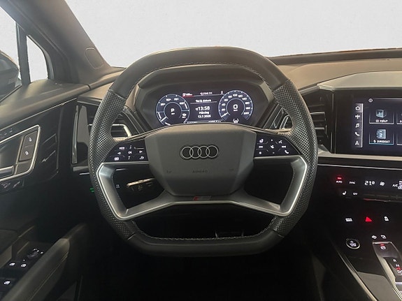 Audi Q4 e-tron 10 of 20