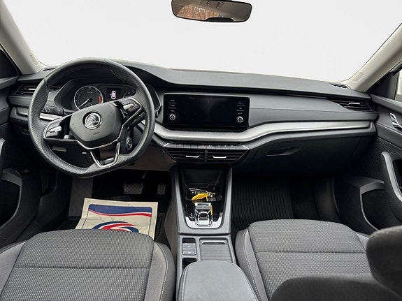 Skoda Octavia 10 of 15