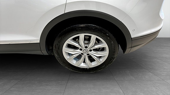 Volkswagen Tiguan 9 of 22