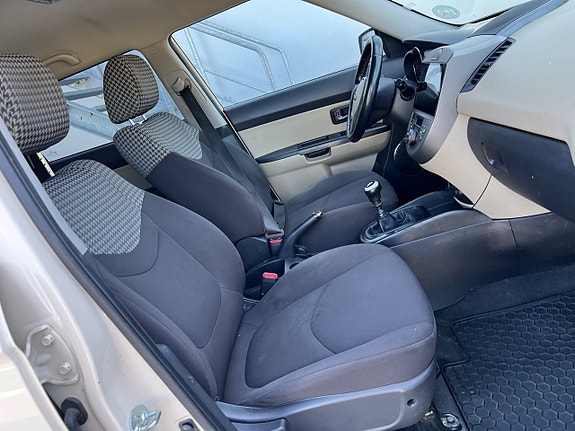Kia Soul 6 of 26