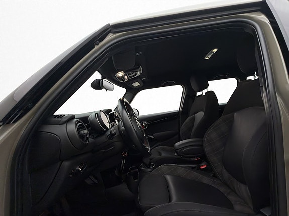 MINI Cooper 10 of 28