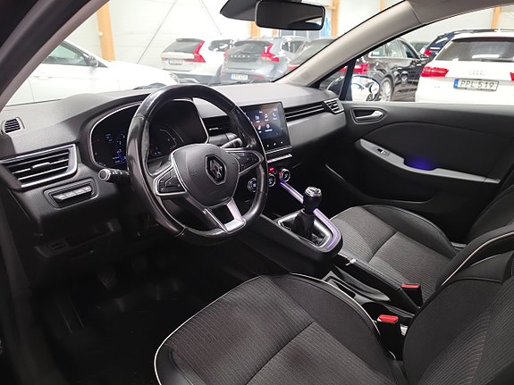Renault Clio 11 of 19
