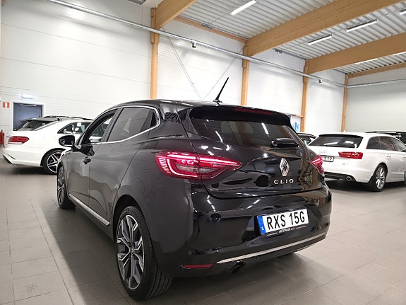 Renault Clio 8 of 19