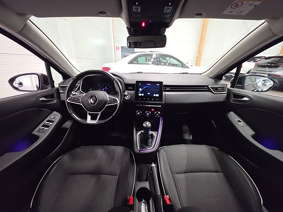 Renault Clio 9 of 19