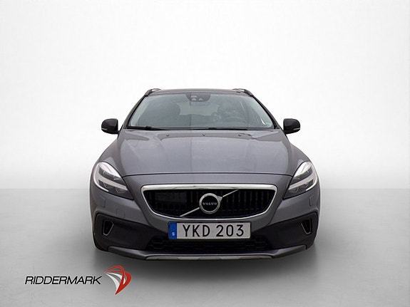 Volvo V40 Cross Country 2 of 30