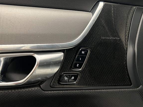 Volvo V90 14 of 30
