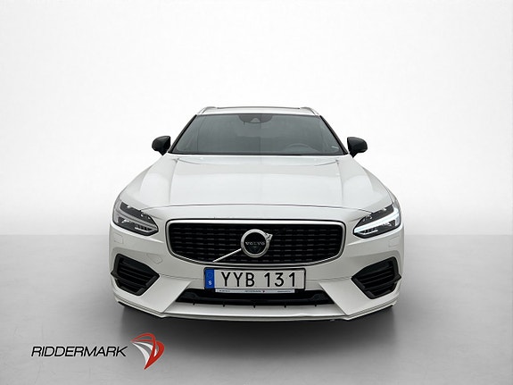 Volvo V90 2 of 5