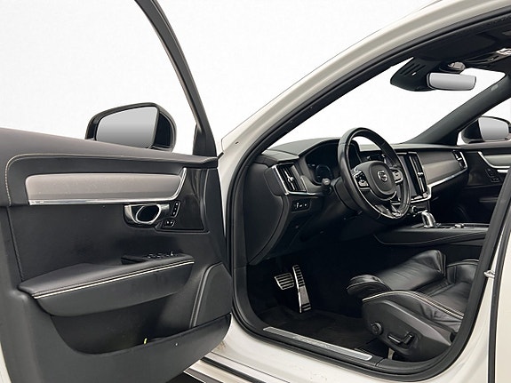 Volvo V90 11 of 30
