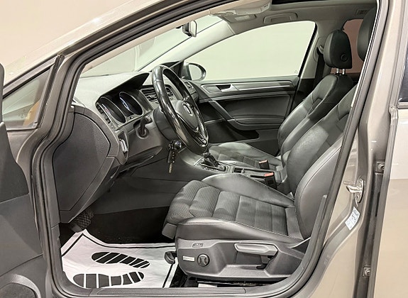 Volkswagen Golf VII 8 of 22