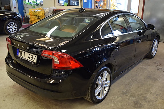 Volvo S60 5 of 5