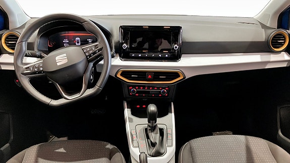 Seat Arona 10 of 12