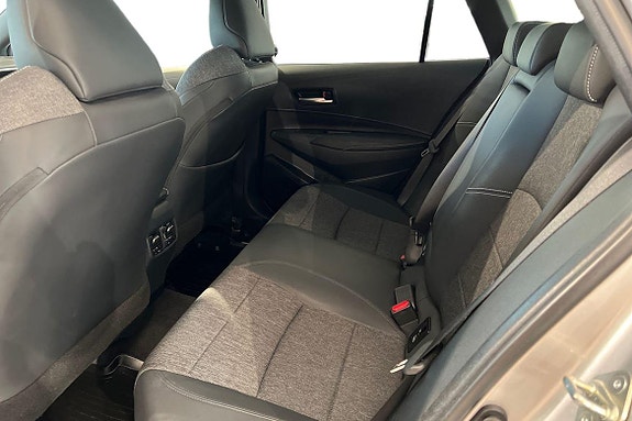 Toyota Corolla 13 of 21