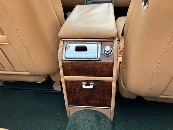 Bentley Azure 23 of 25