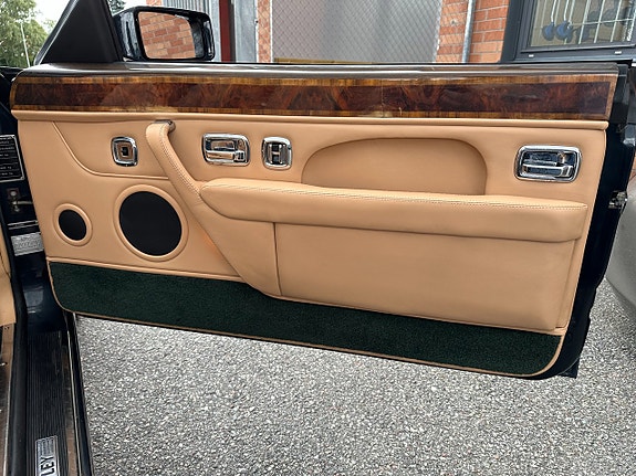 Bentley Azure 24 of 25