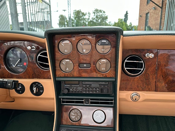 Bentley Azure 22 of 25