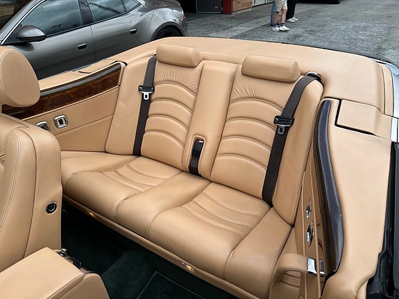 Bentley Azure 18 of 25