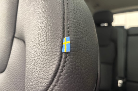 Volvo XC60 15 of 25
