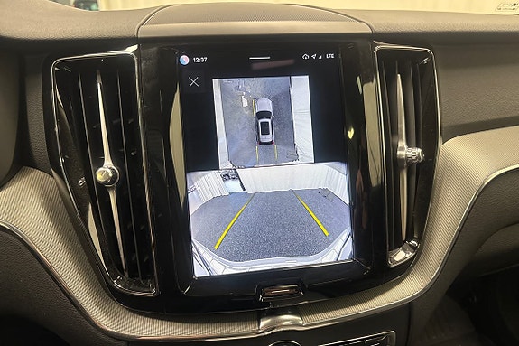 Volvo XC60 18 of 25