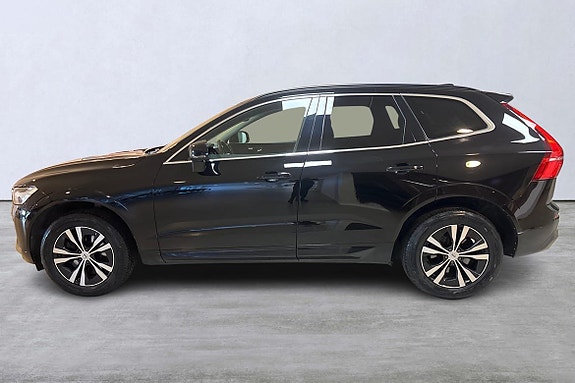 Volvo XC60 2 of 15