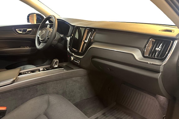 Volvo XC60 10 of 15