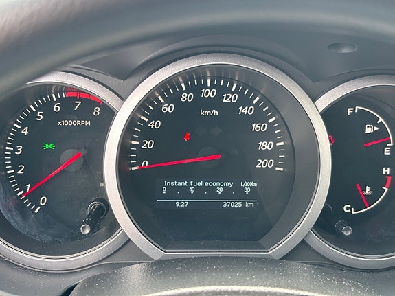 Suzuki Grand Vitara 7 of 14
