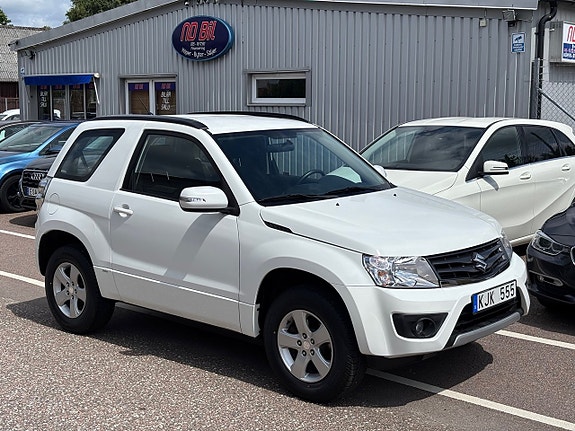 Suzuki Grand Vitara 2 of 14