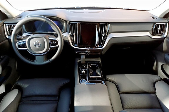Volvo V60 4 of 9