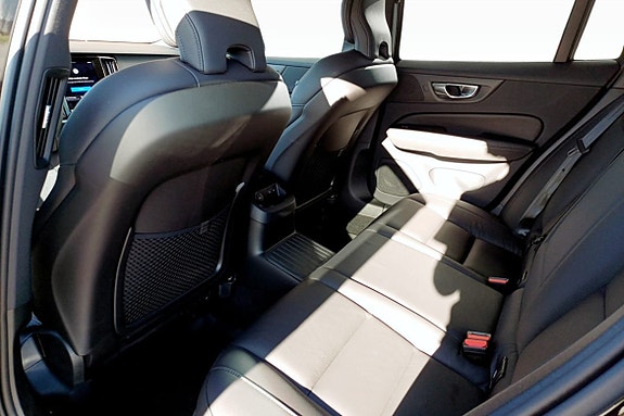Volvo V60 8 of 9