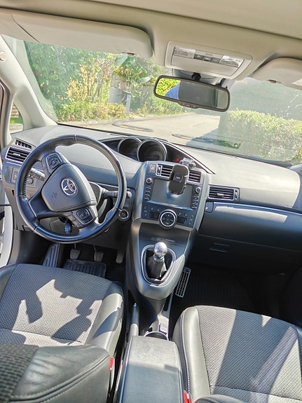 Toyota Verso 9 of 11