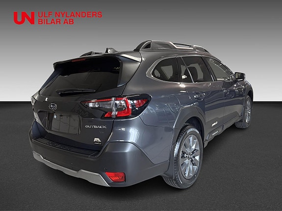 Subaru Outback 4 of 15