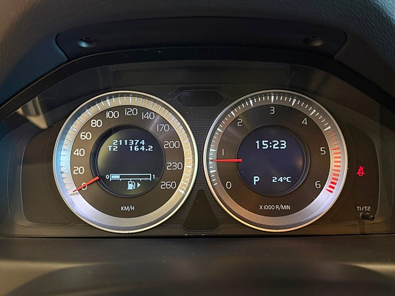 Volvo V70 13 of 18