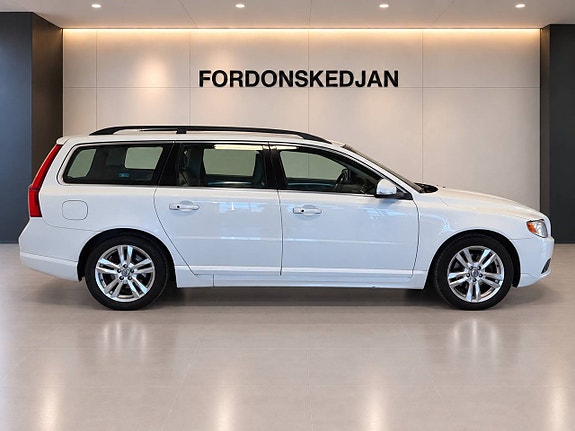 Volvo V70 5 of 18