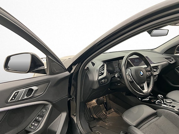 BMW 118i 10 of 30