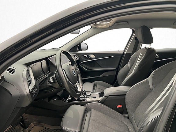 BMW 118i 11 of 30