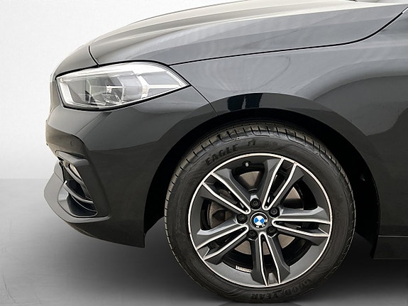 BMW 118i 27 of 30
