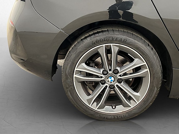 BMW 118i 29 of 30