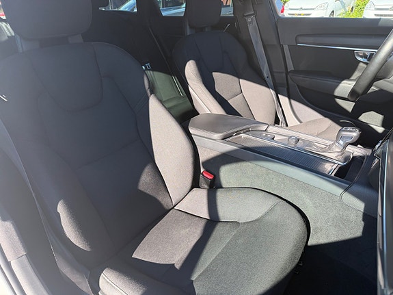 Volvo V90 10 of 23